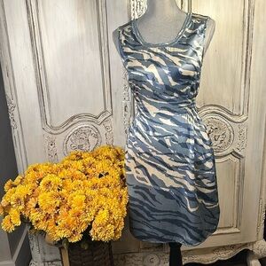 Banana Republic 100% Silk Abstract Print Dress Classic Chic Lux Level Up Size 0P